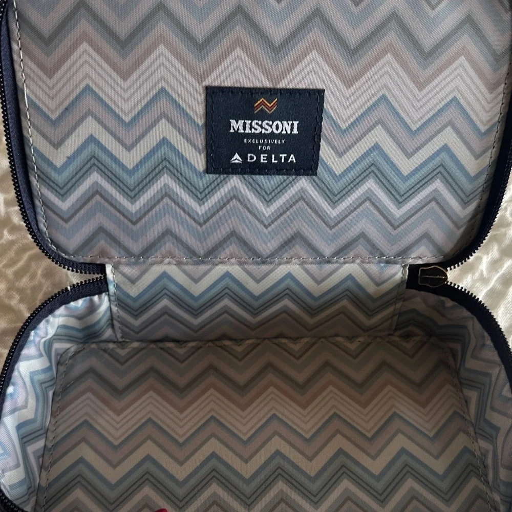 Missoni Delta Amenity Kit Cosmetic Bag Navy Travel Pouch Toiletry Case